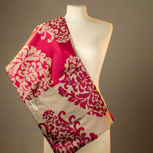 Load image into Gallery viewer, Damassé Fuschia