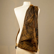 Load image into Gallery viewer, Fleur Brune